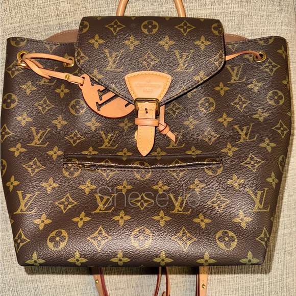 Louis Vuitton Monogram Montsouris PM - Picture 1 of 6